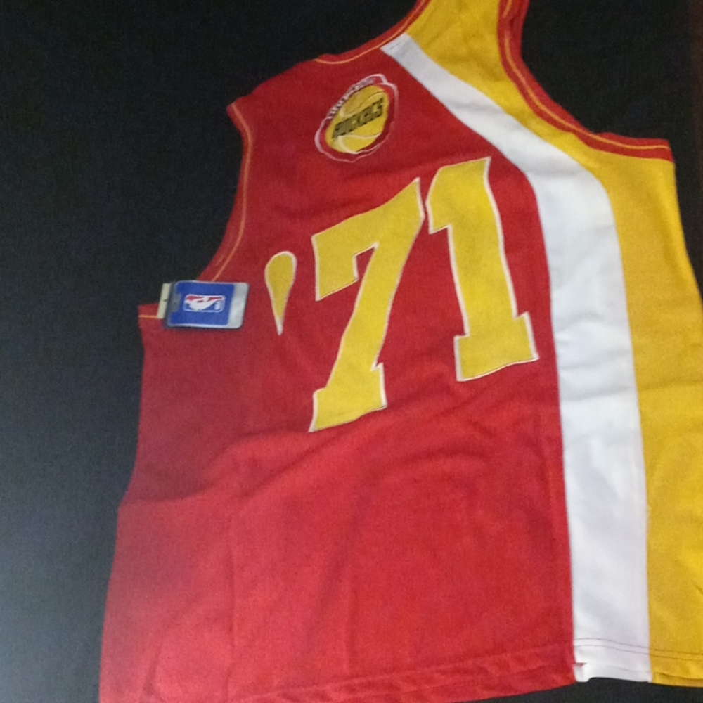 NBA THROW BACK HOUSTON ROCKETS JERSEY - Picture 5 of 5